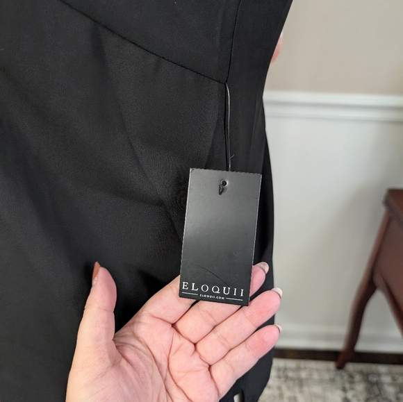 3/$30 NWT Eloquii Black V-neck Cami - Picture 4 of 8